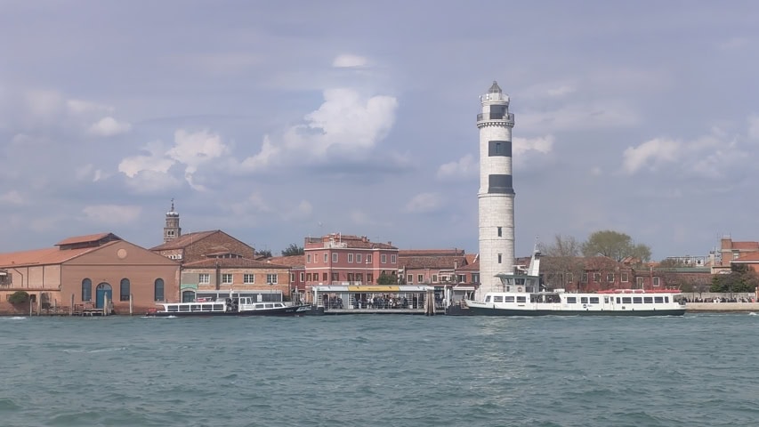 cosa vedere a murano in un giorno faro di murano