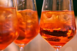 Lo spritz: nascita e storia dell’aperitivo Veneto che ha conquistato il mondo