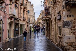 Sicilia on the road: come noleggiare un’auto, guida completa e consigli